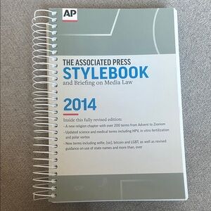 AP Stylebook & Briefing on Media Law 2014 Edition